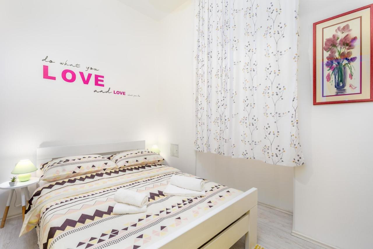 Rijeka With Love Center Exteriör bild
